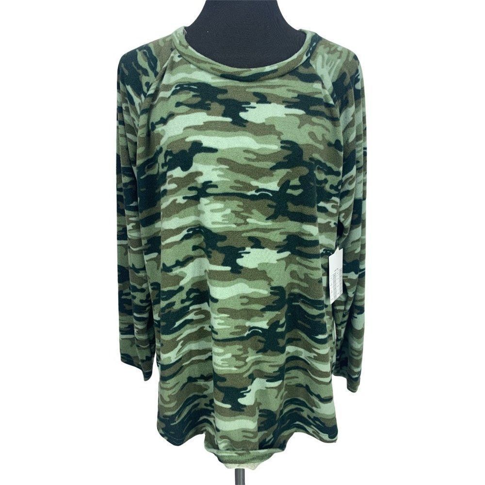 Bobbie Brooks Camo camouflage green black size 2X plus size super cozy sweater